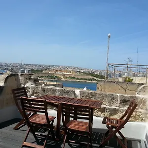 valletta-maisonette-malta.hotelssaintjulians.com/